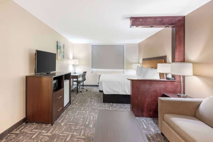 Room 12 of 41